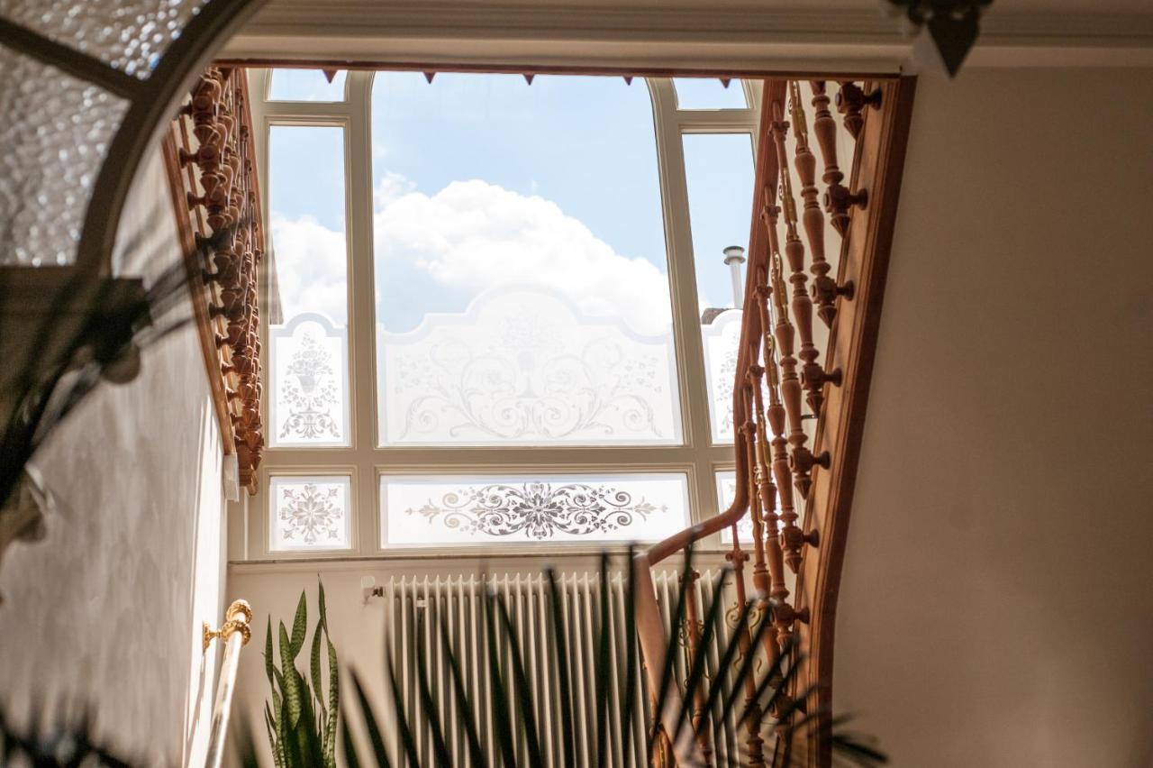 לינה וארוחת בוקר ברוז' B'Guest Sleep & Retreat מראה חיצוני תמונה